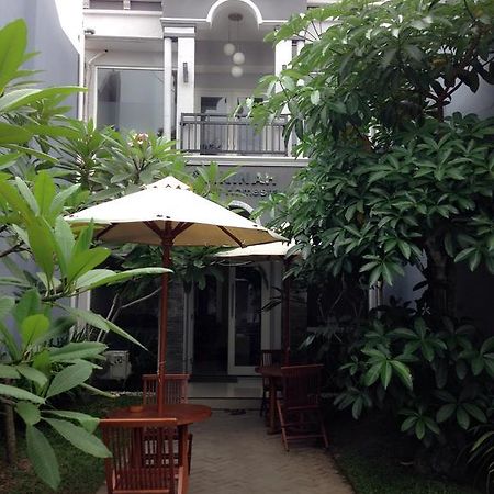Safa Homestay Yogyakarta Kültér fotó