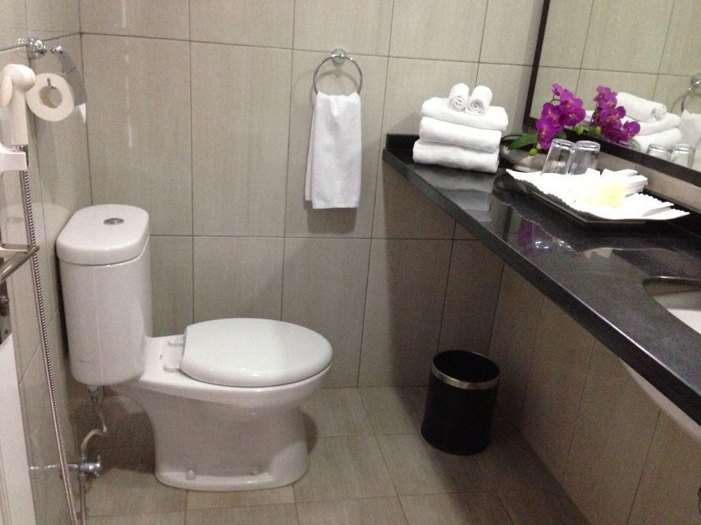 Safa Homestay Yogyakarta Kültér fotó